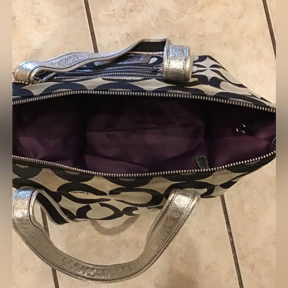 Coach Poppy Op Art Logo Glam Leather Silver Black Tote #L0985-13826